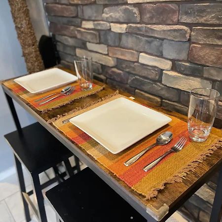 Brooklyn Spacious Space With Private Entrance, Bathroom, & Backyard - Full-Kitchen New York Eksteriør billede