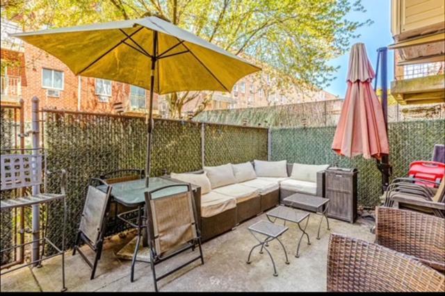 Brooklyn Spacious Space With Private Entrance, Bathroom, & Backyard - Full-Kitchen New York Eksteriør billede